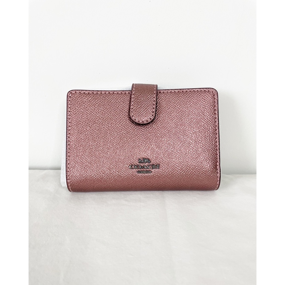 Coach Crossgrain Leather Corner Zip Wallet